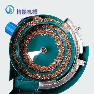 皮革四爪釘振動盤